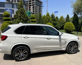 BMWX52017