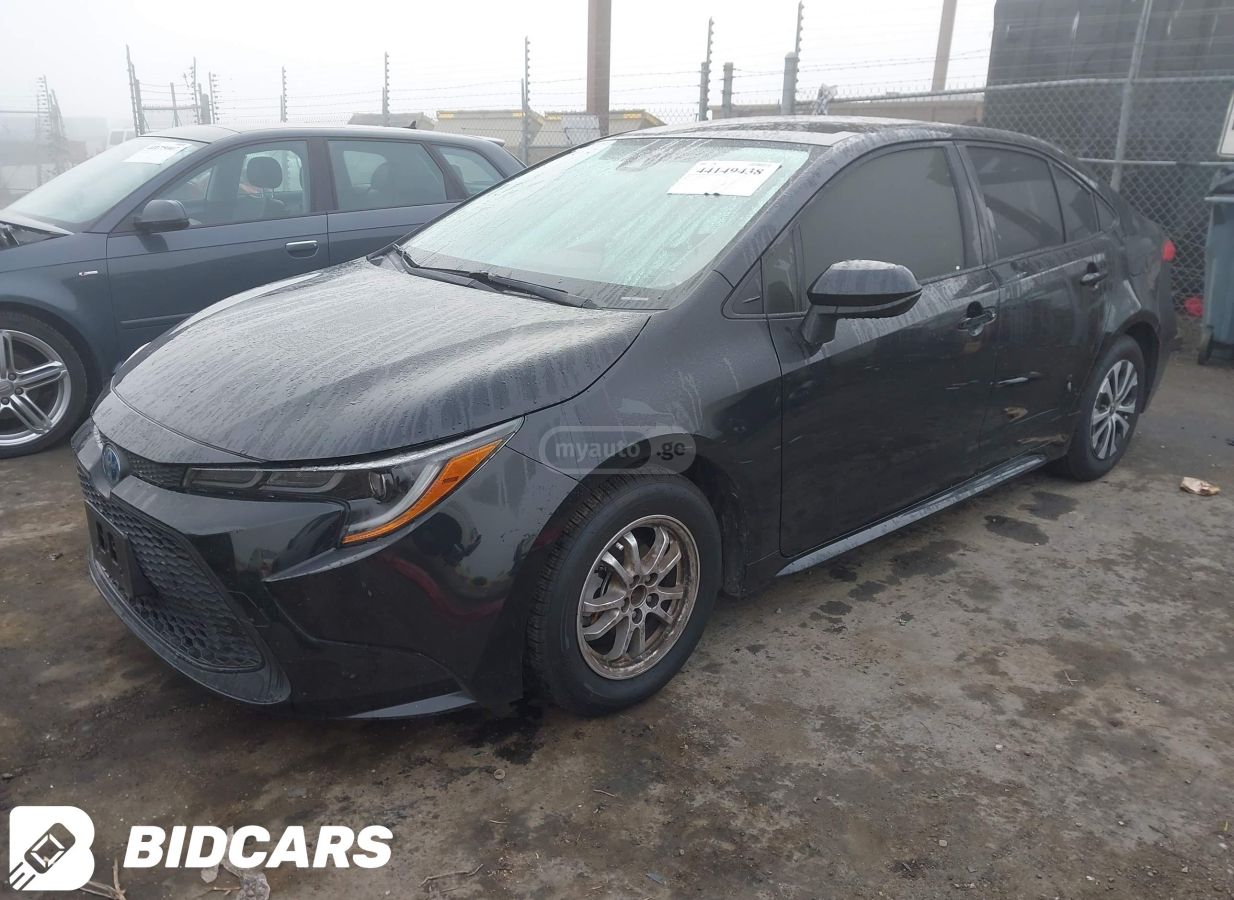 Toyota Corolla - фото 2