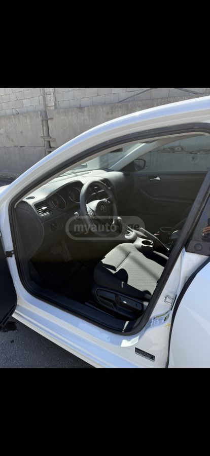 Volkswagen Jetta - фото 7