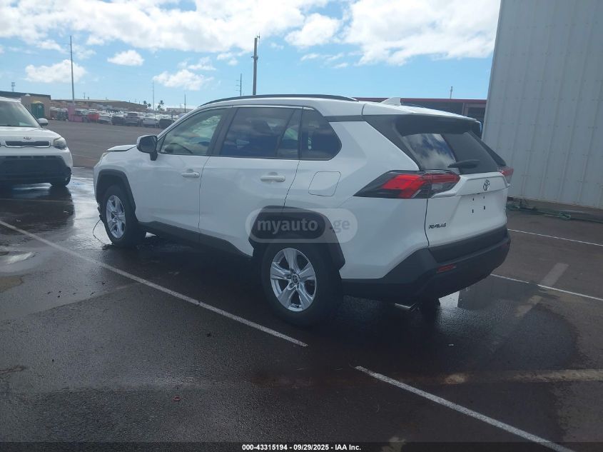 Toyota XLE — миниатюра 4