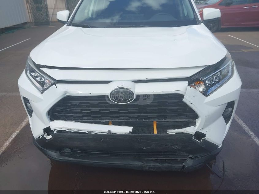 Toyota XLE — миниатюра 7