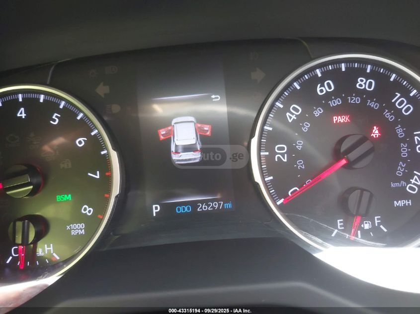 Toyota XLE — миниатюра 8