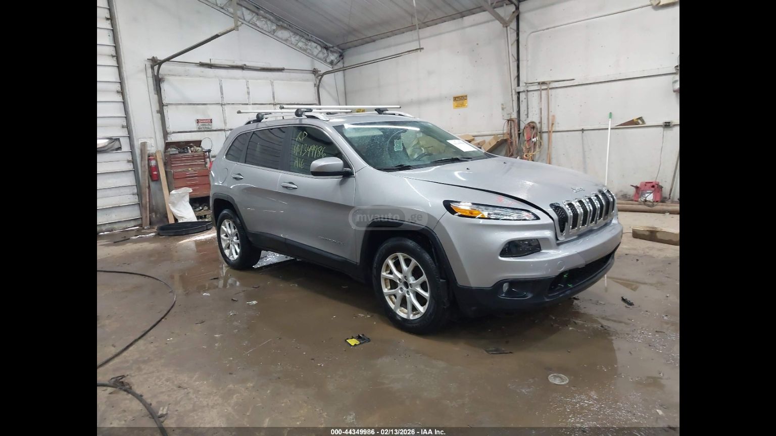 Jeep Cherokee - фото 1