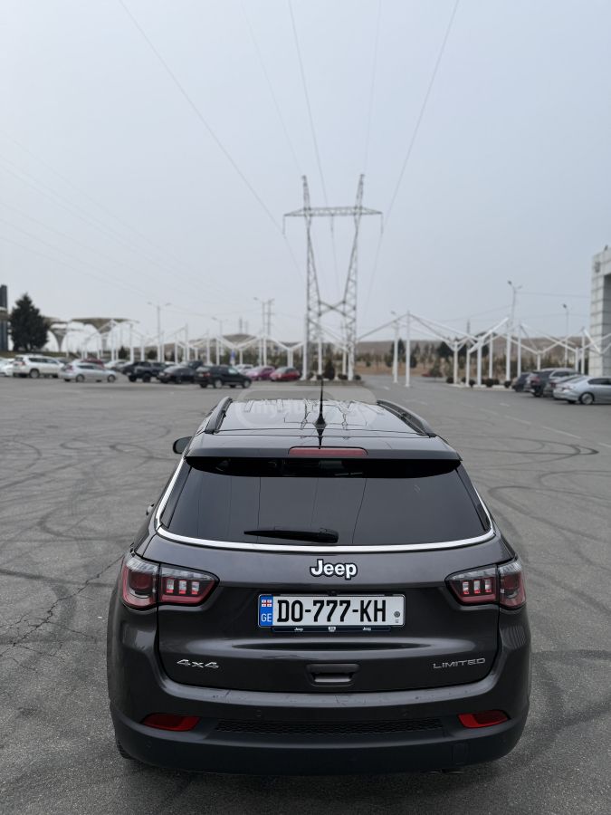 Jeep Compass - фото 6