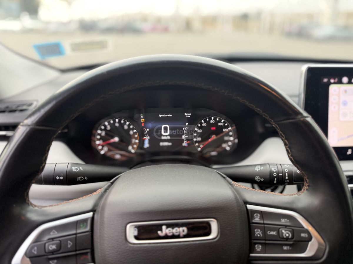 Jeep Compass - фото 9