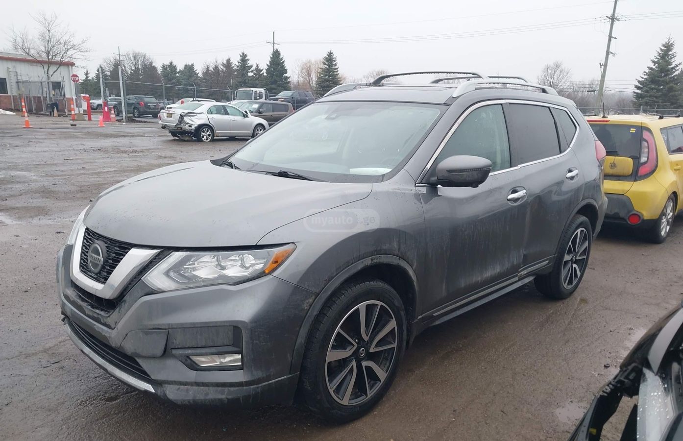 Nissan Rogue - фото 2