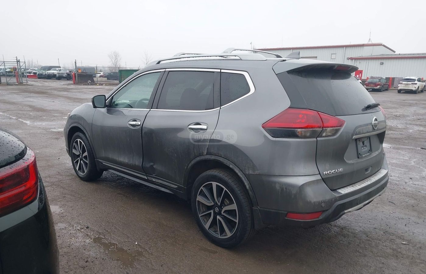 Nissan Rogue - фото 4