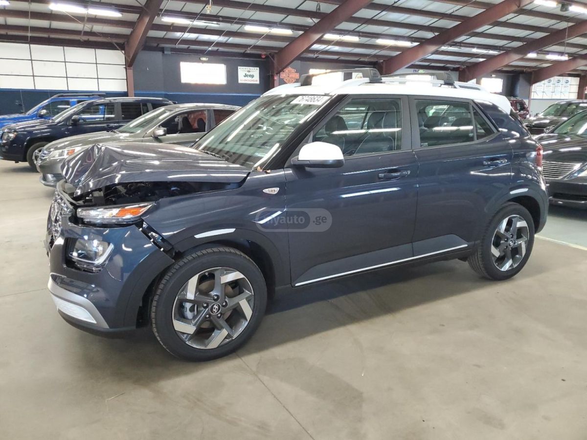 Hyundai venue - фото 1