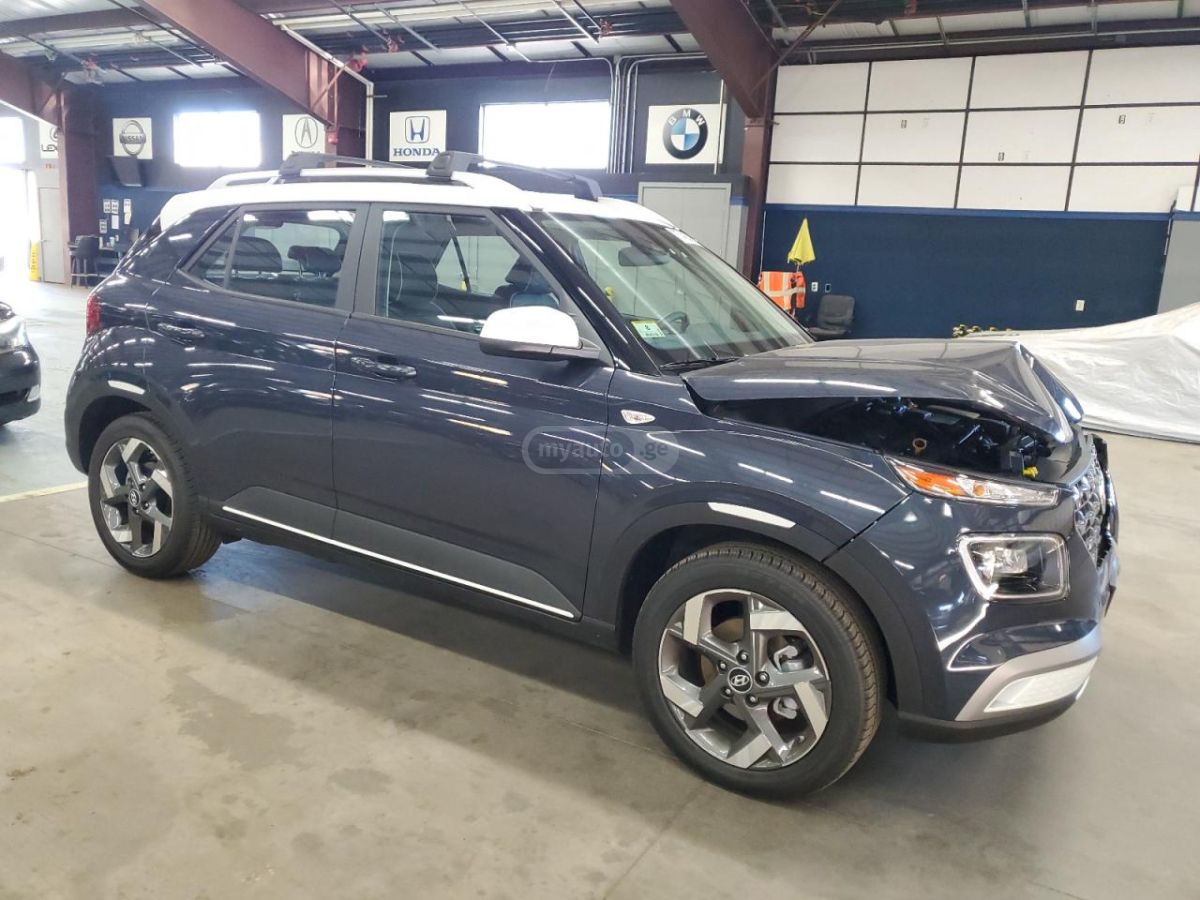 Hyundai venue - фото 4