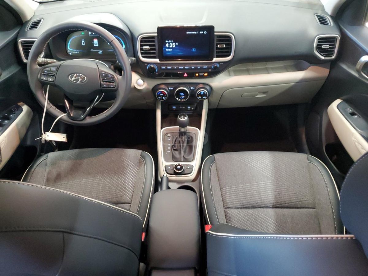 Hyundai venue - фото 8