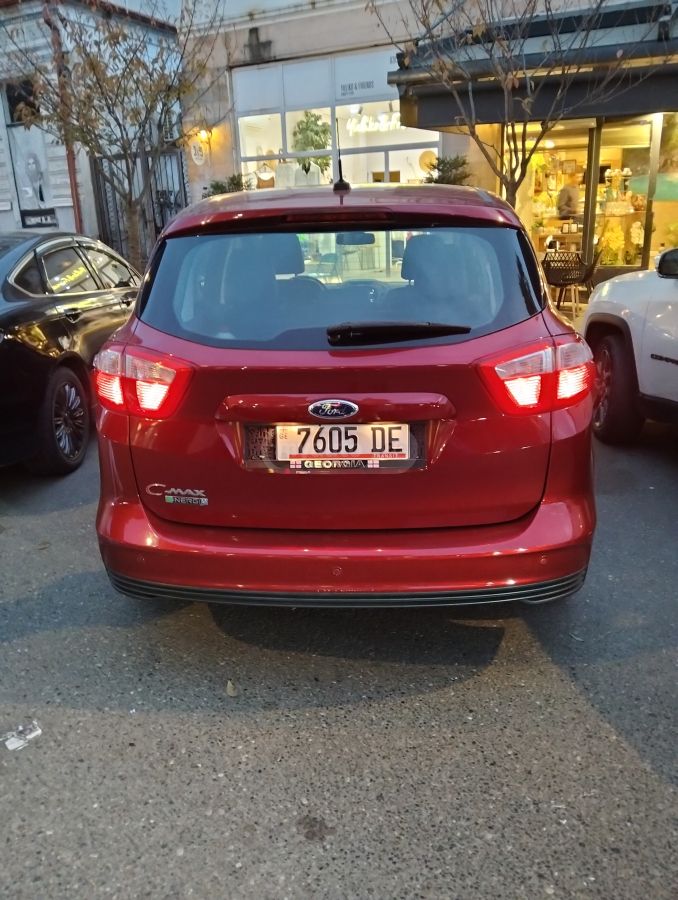 Ford C-MAX - фото 2
