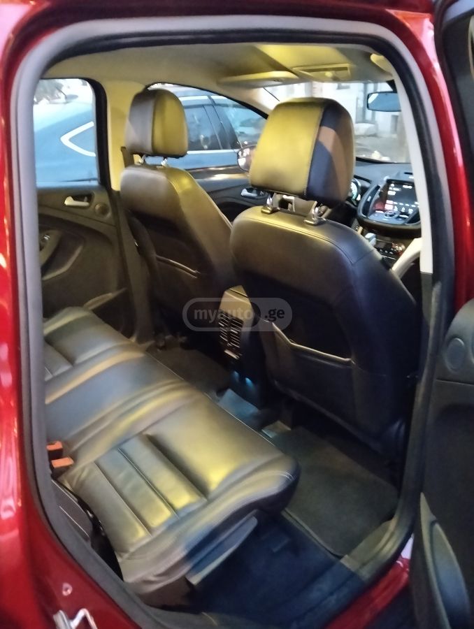 Ford C-MAX - фото 4