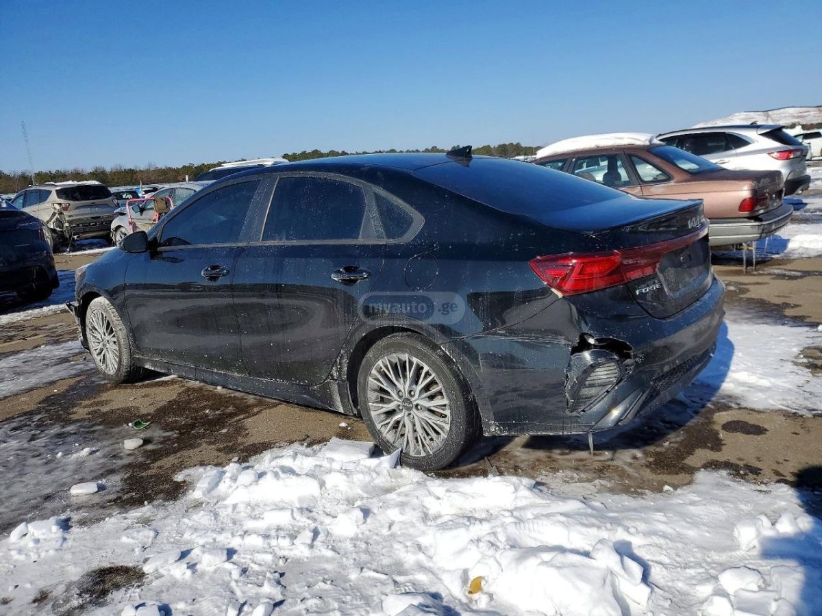 Kia Forte - фото 2