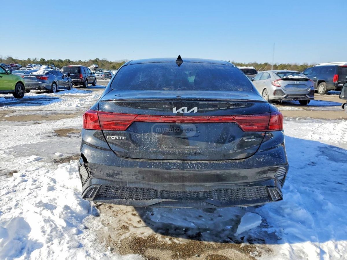 Kia Forte - фото 4