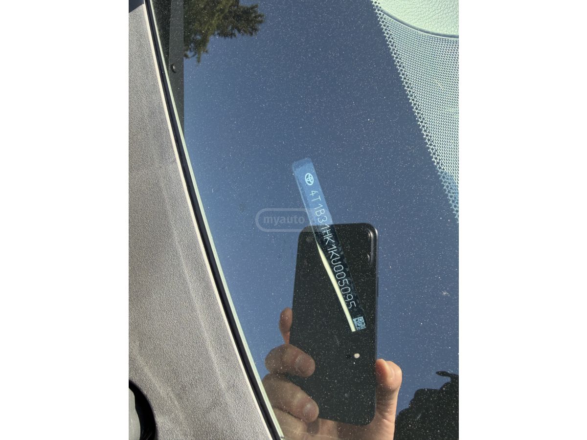 Toyota Camry - фото 9