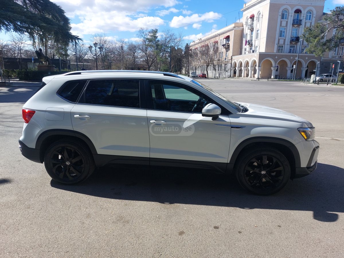 Volkswagen Taos - фото 3