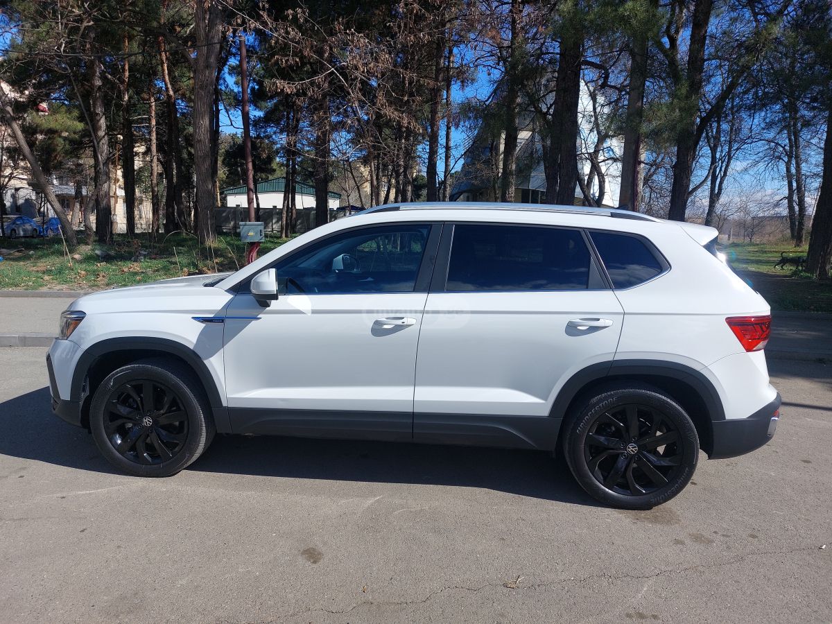 Volkswagen Taos - фото 7