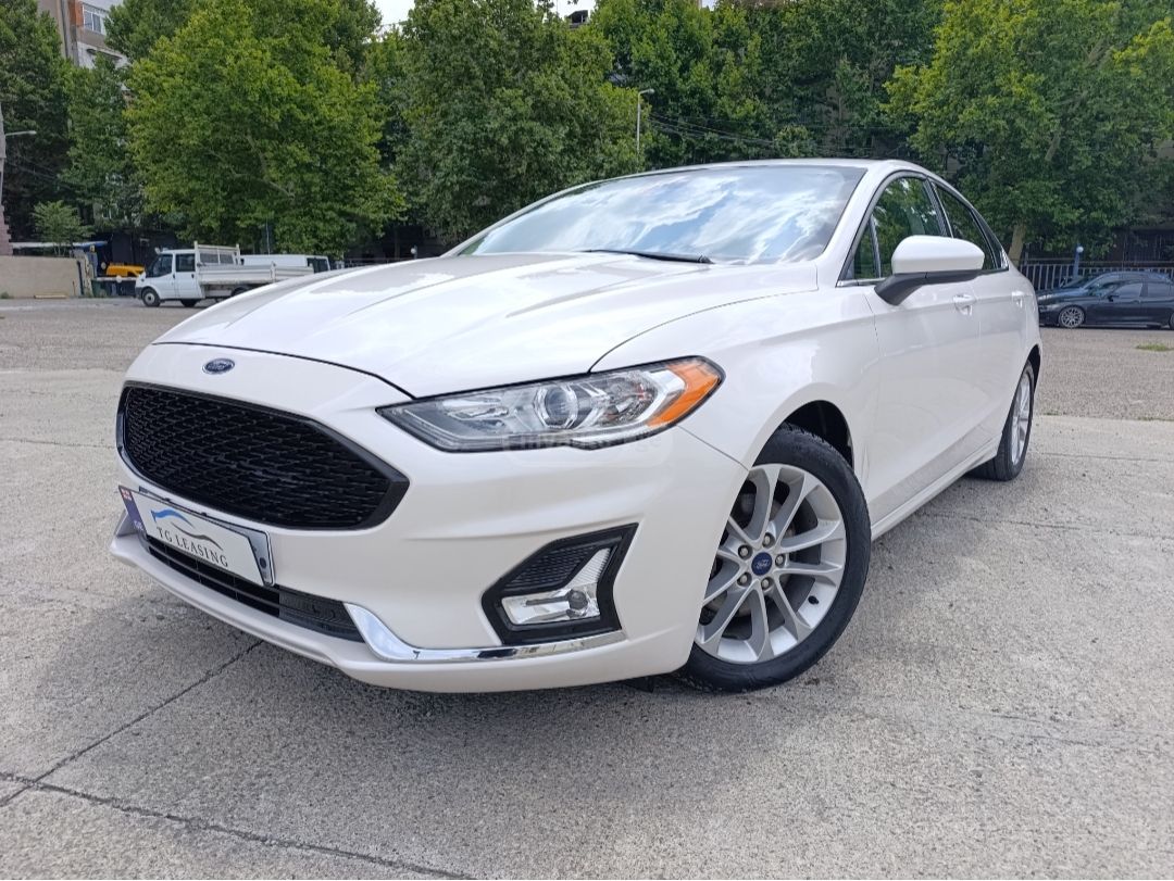 Ford Fusion - фото 1