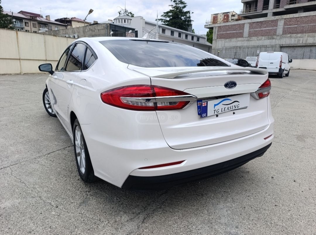Ford Fusion - фото 3