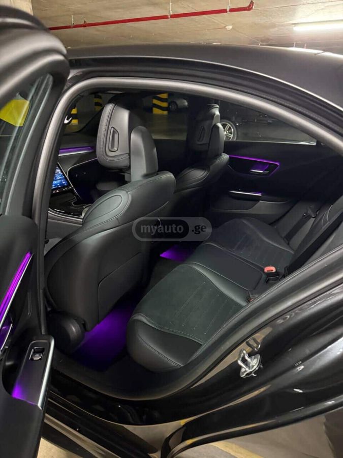 Mercedes-Benz C 200 AMG 2024 — миниатюра 12