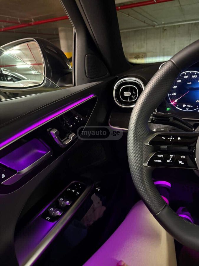 Mercedes-Benz C 200 AMG 2024 — миниатюра 13