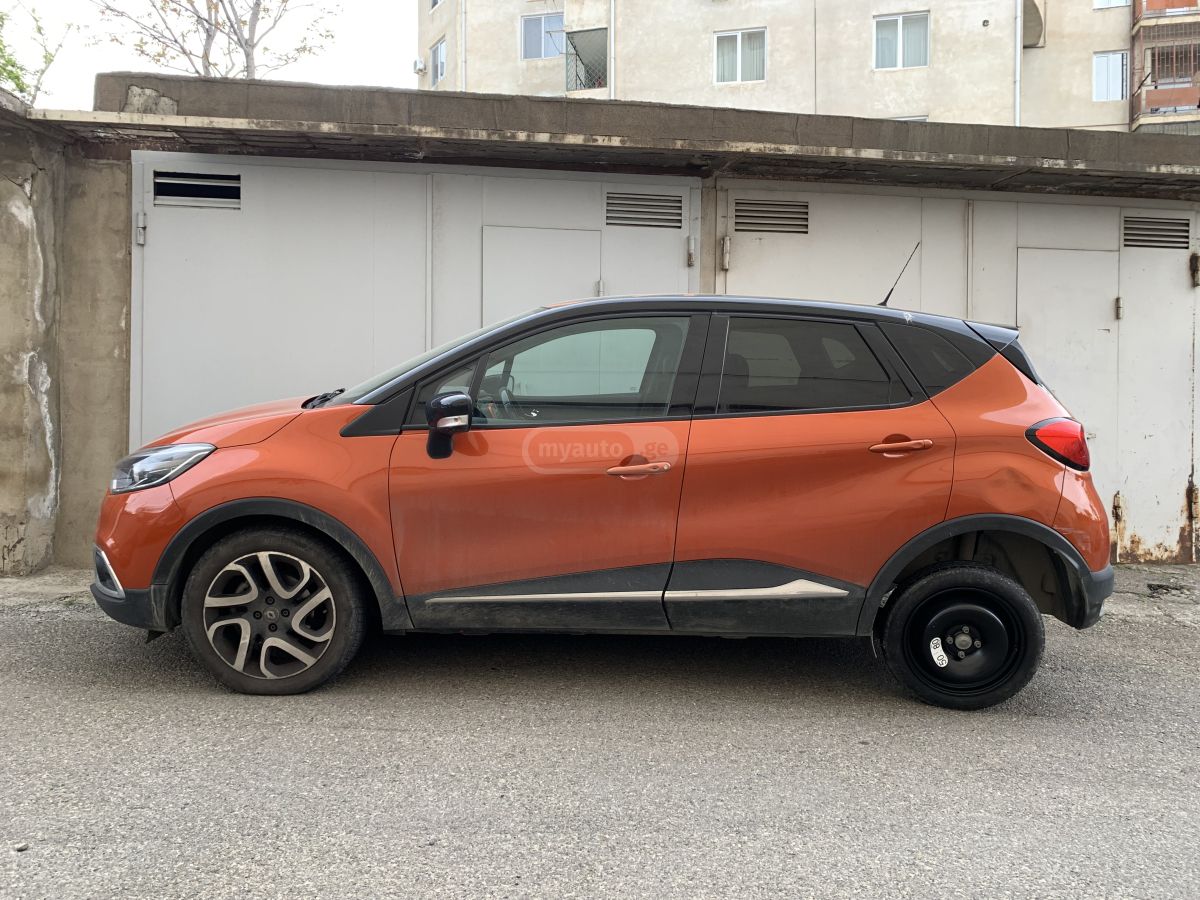 Renault Captur - фото 1