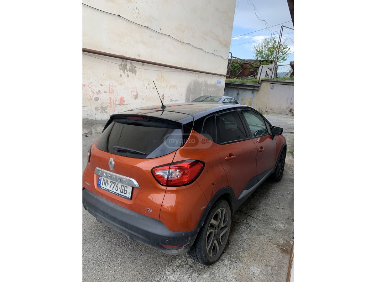Renault Captur - фото 4