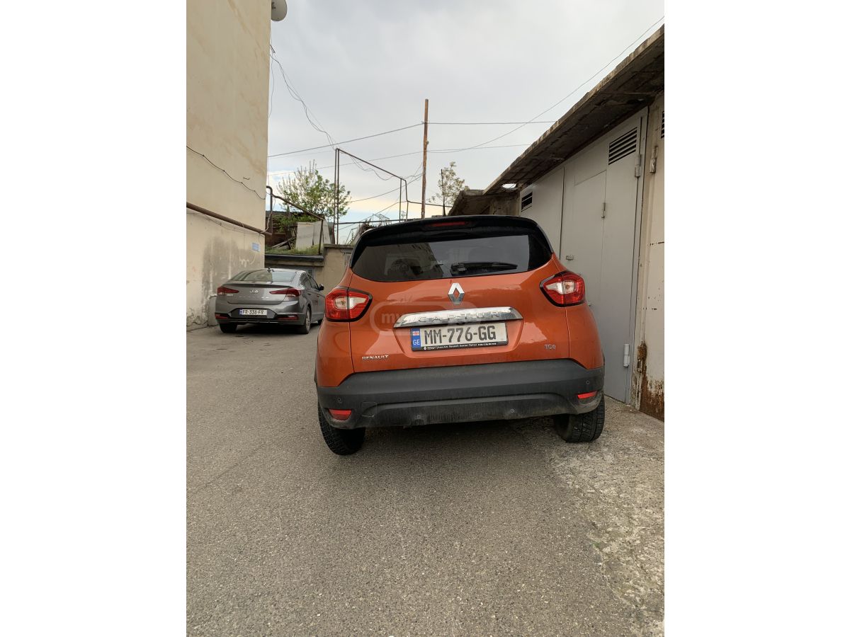 Renault Captur - фото 5