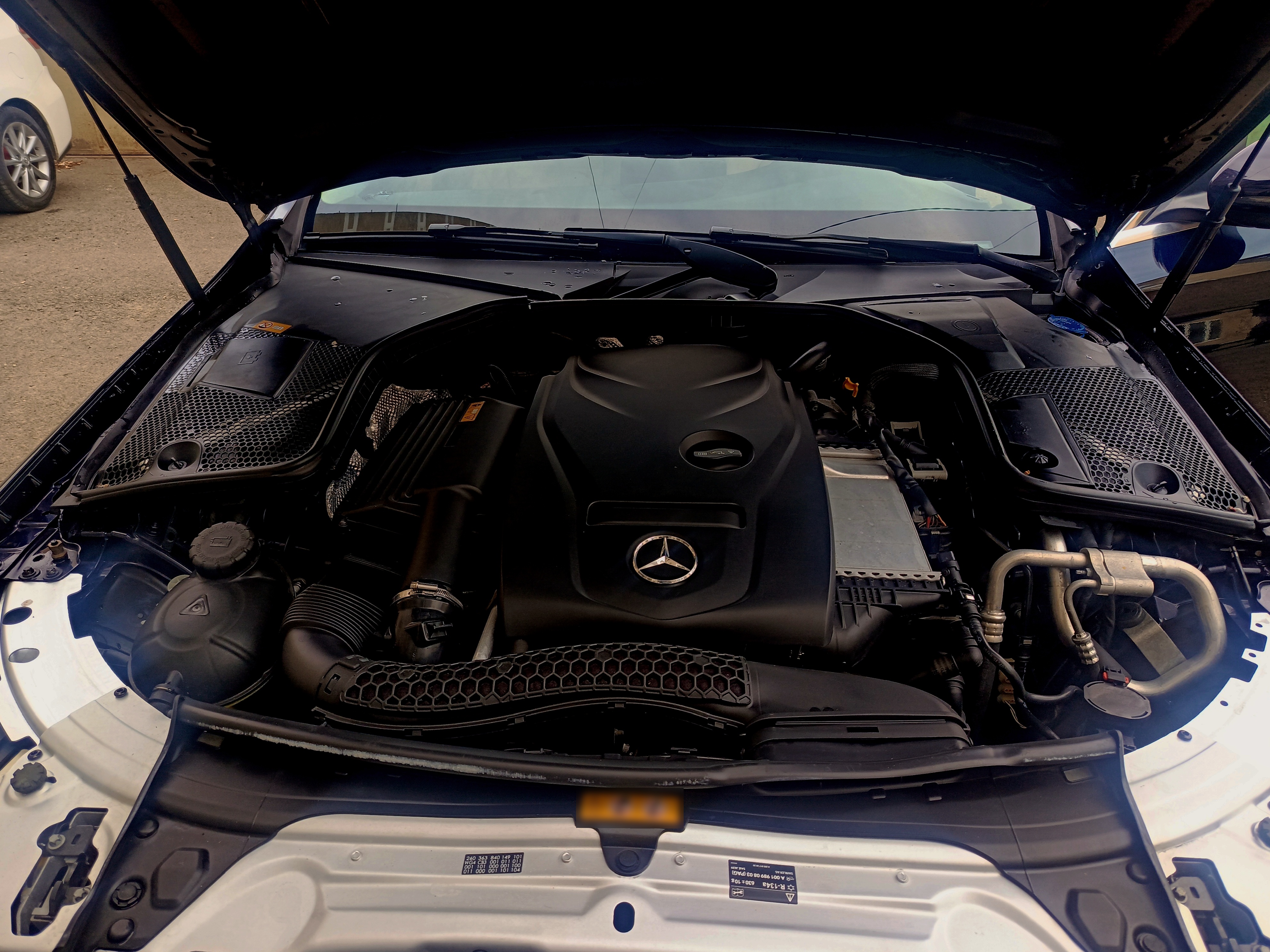 Mercedes-Benz C 300 - фото 7