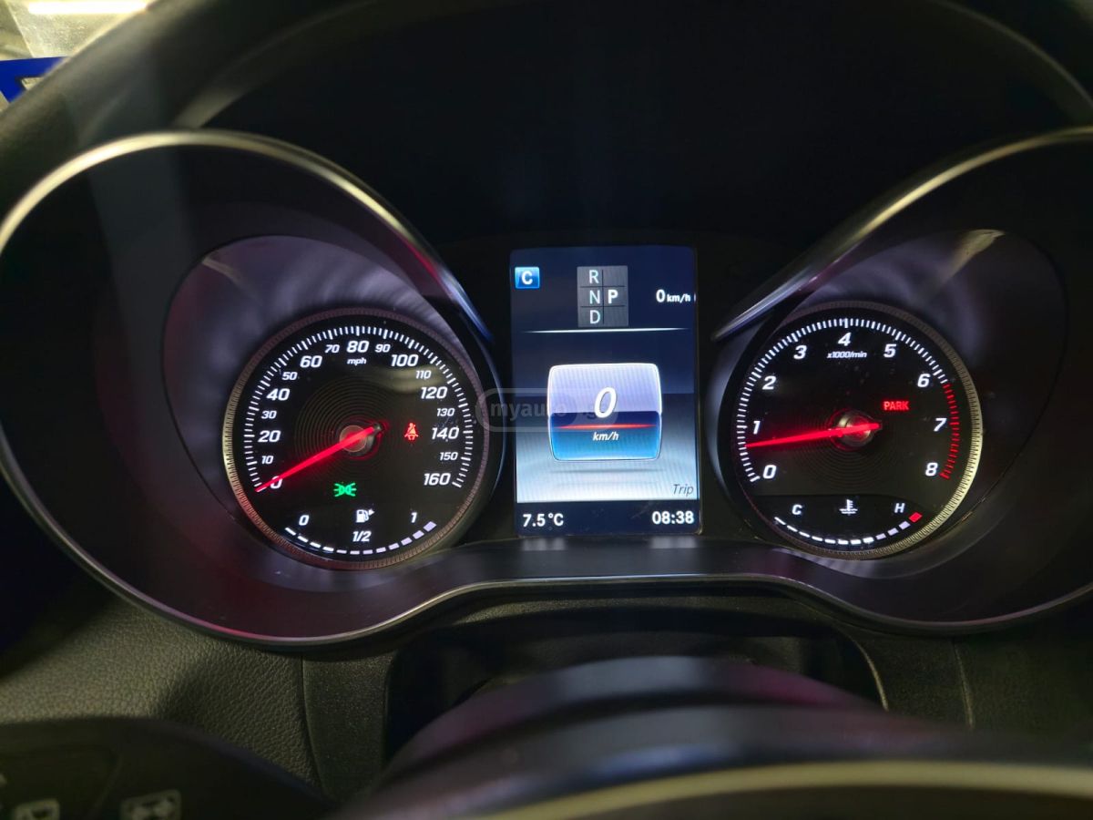 Mercedes-Benz GLC 300 - фото 10