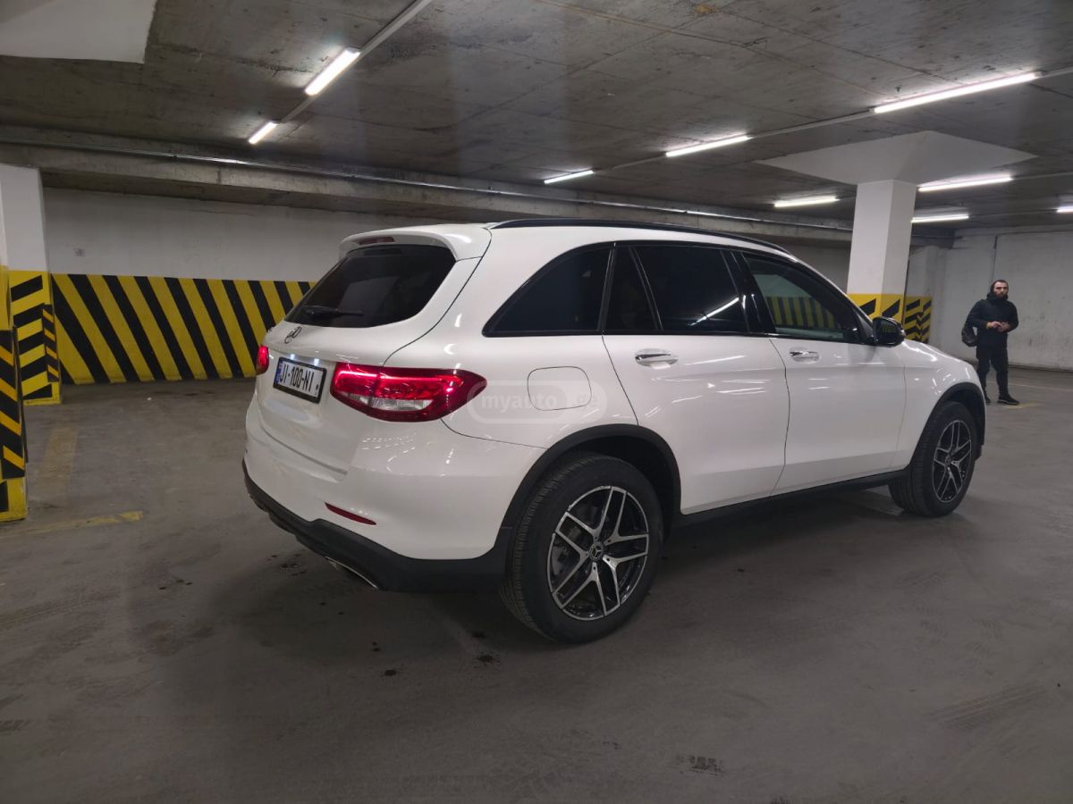 Mercedes-Benz GLC 300 - фото 4