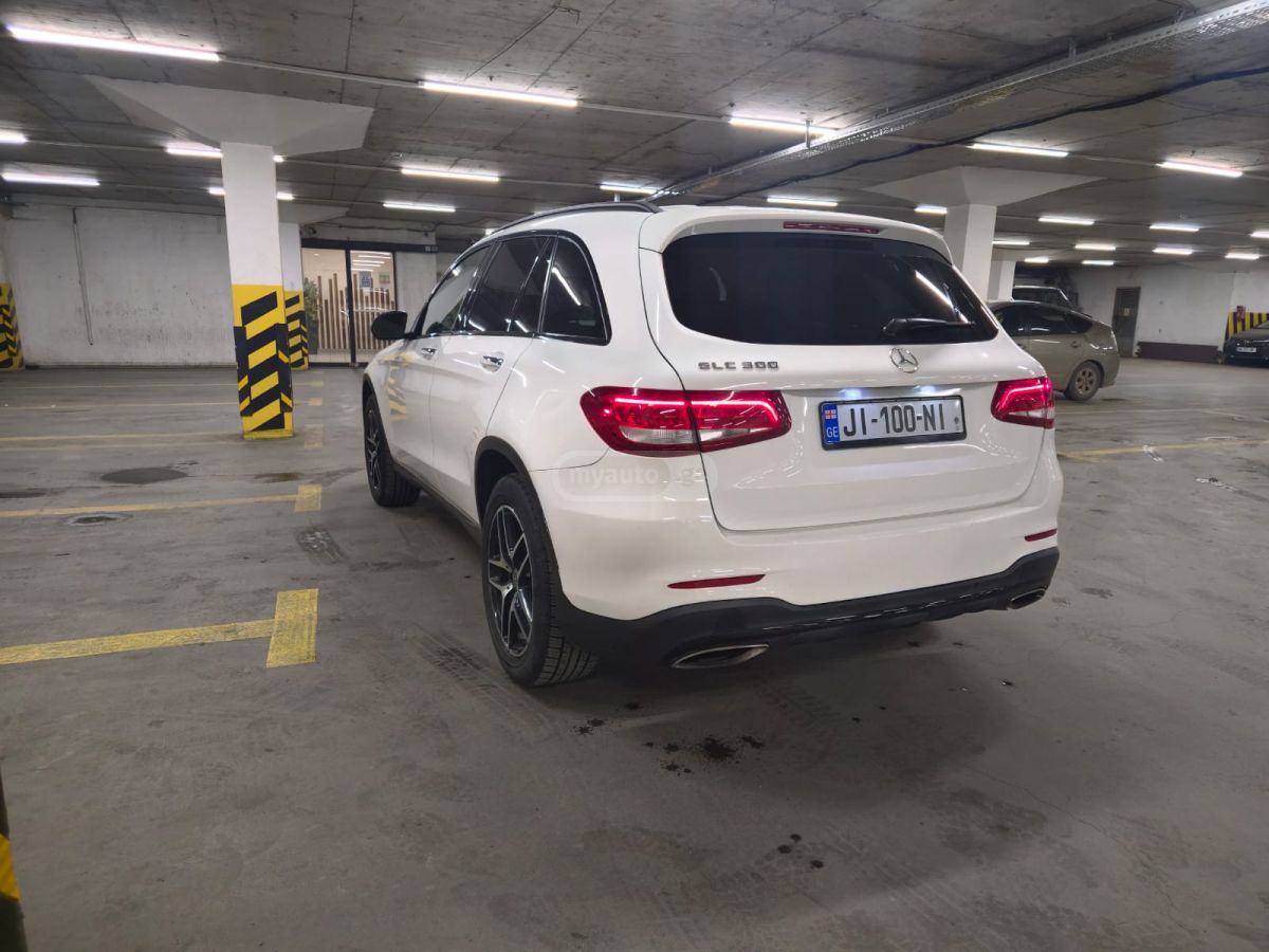 Mercedes-Benz GLC 300 - фото 5