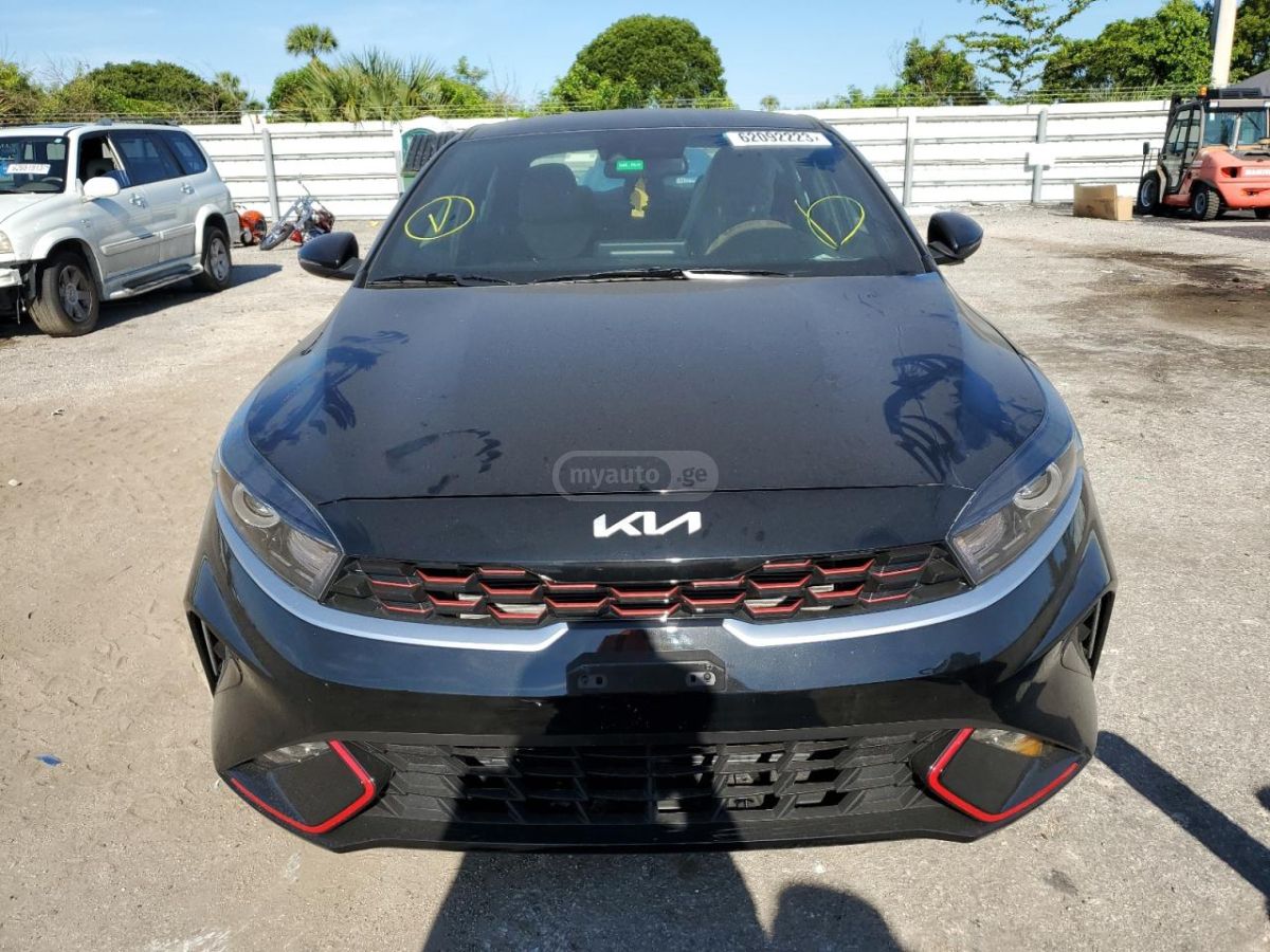 Kia Forte 2023 — миниатюра 5