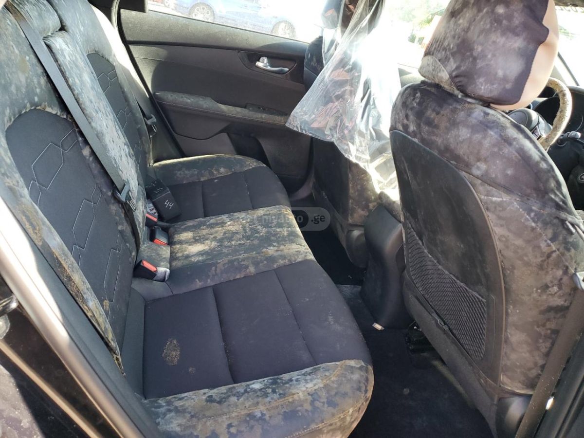 Kia Forte 2023 — миниатюра 9