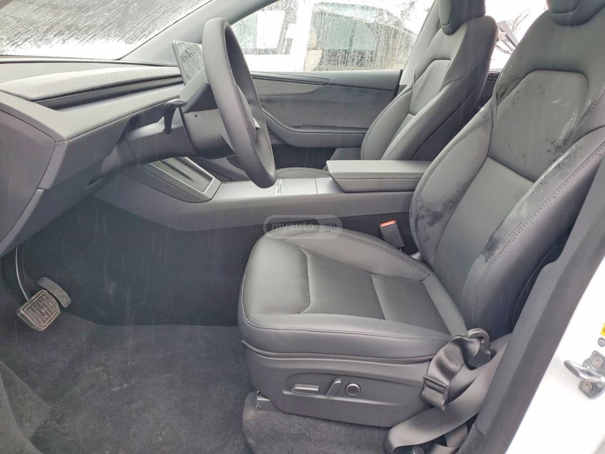 Tesla Model S 2026 — миниатюра 7