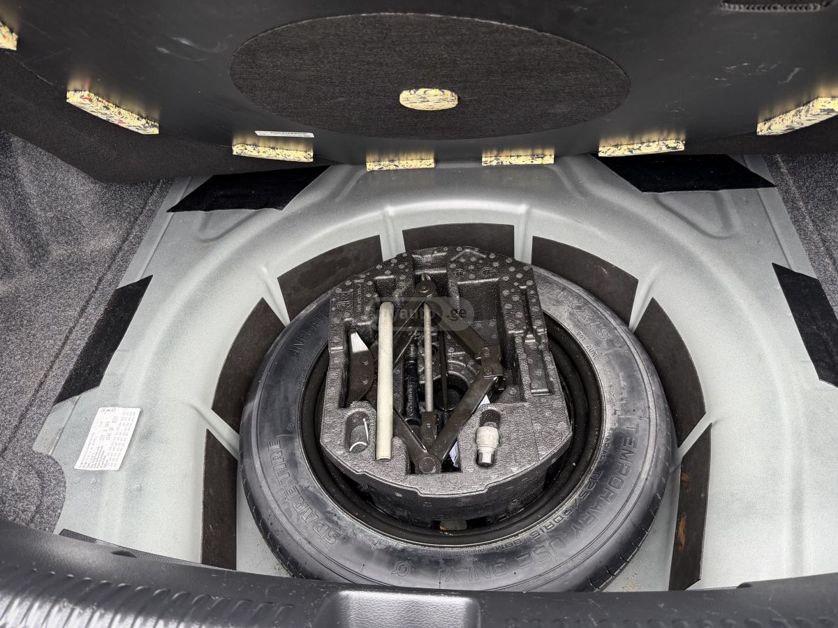 Volkswagen Jetta - фото 13