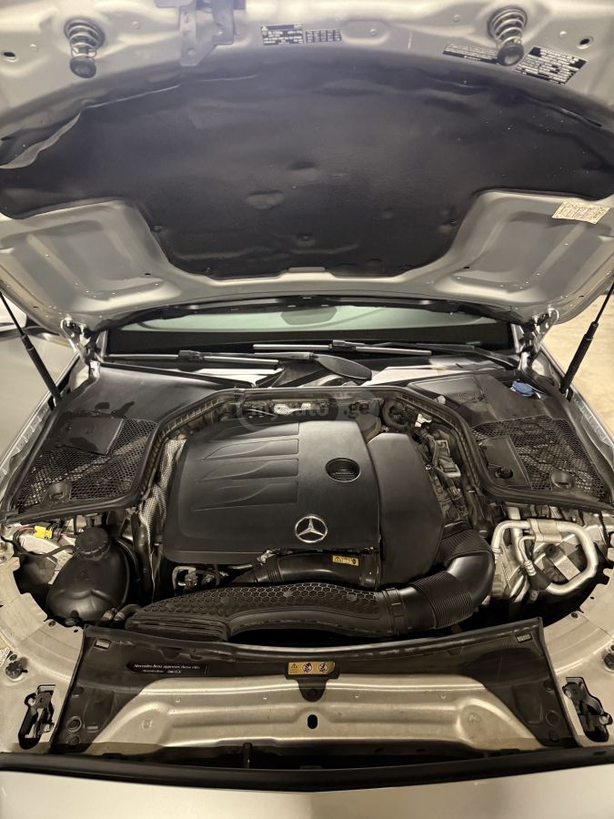 Mercedes-Benz C 300 - фото 10