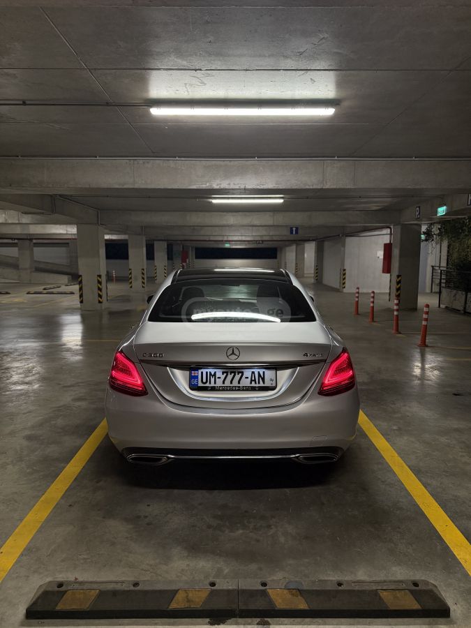 Mercedes-Benz C 300 - фото 6