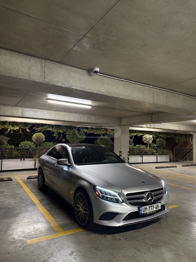 Mercedes-Benz C 300 - фото 9