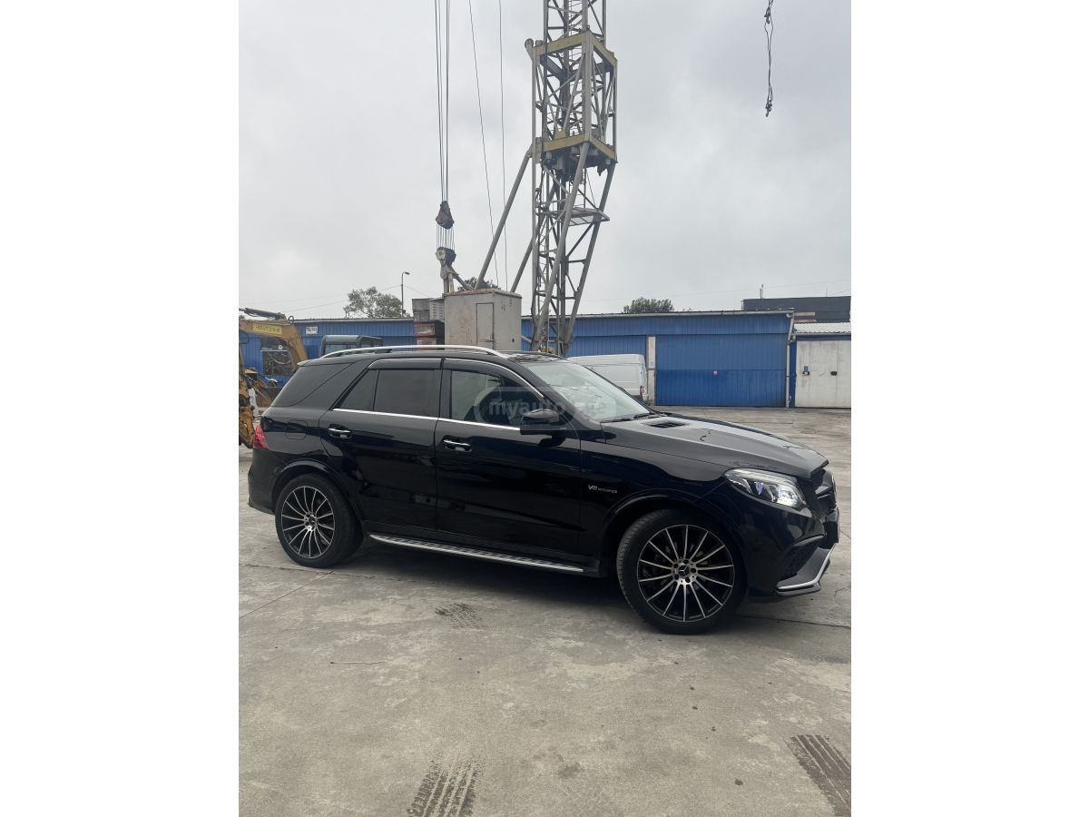 Mercedes-Benz GLE 350 - фото 2