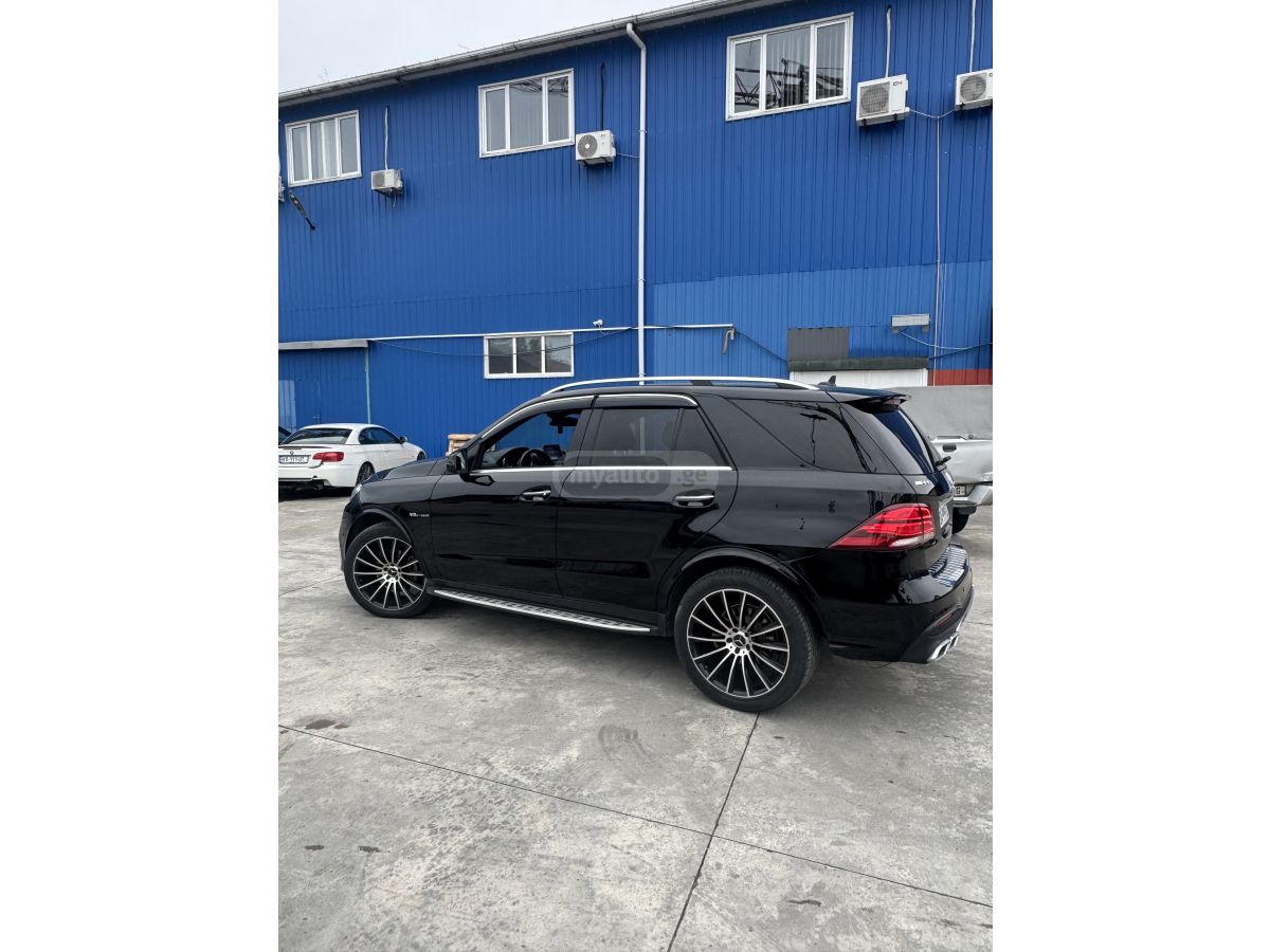 Mercedes-Benz GLE 350 - фото 4