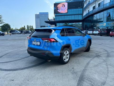 Toyota RAV 4 - фото 2