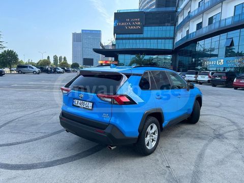 Toyota RAV 4 - фото 3