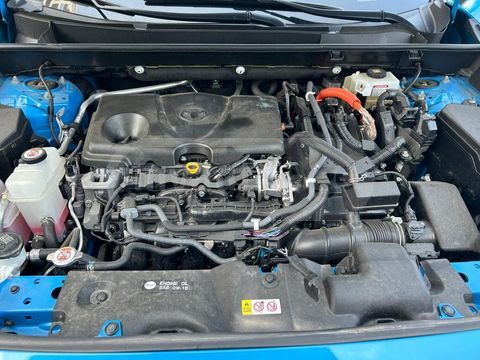 Toyota RAV 4 - фото 5