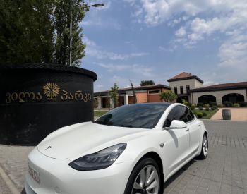 TeslaModel 3