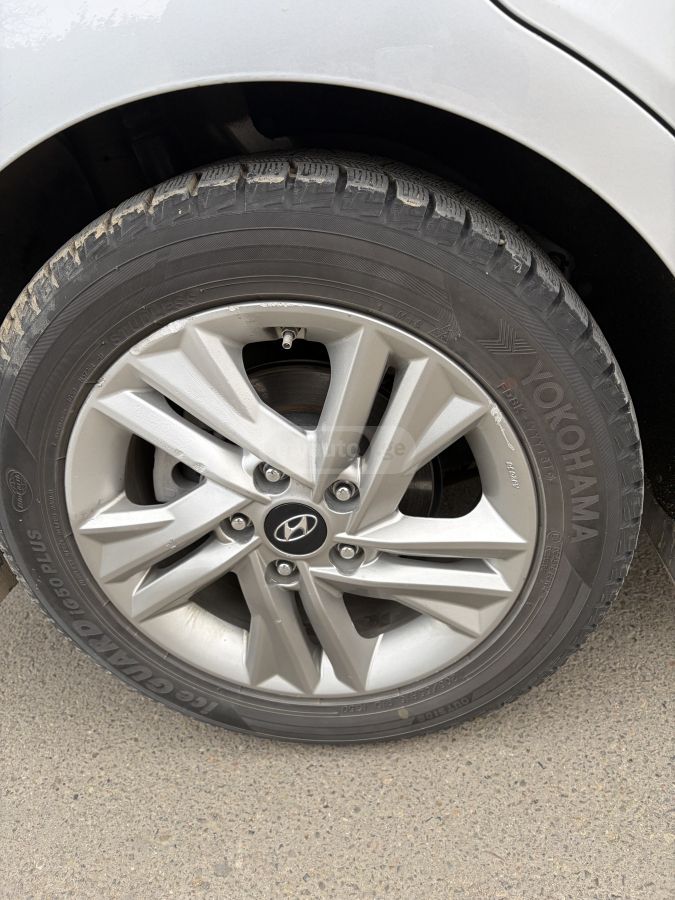 Hyundai Elantra - фото 5