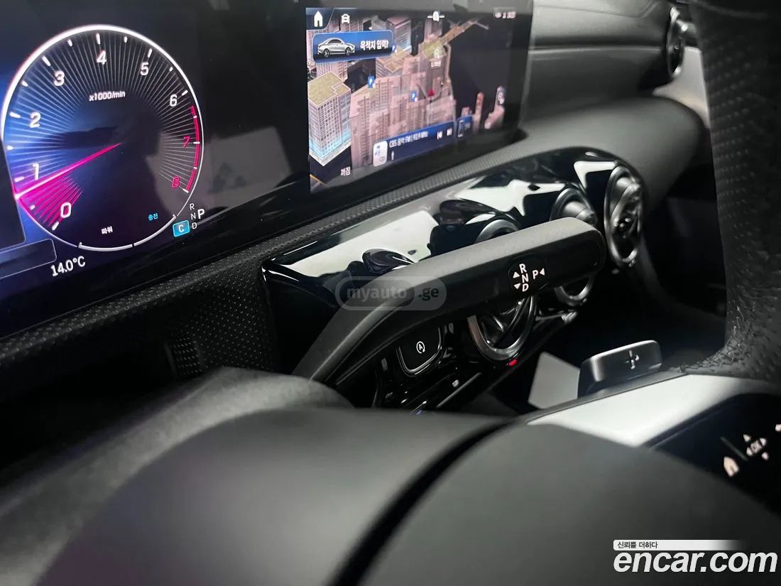 Mercedes-Benz CLA 35 AMG 2026 — миниатюра 9