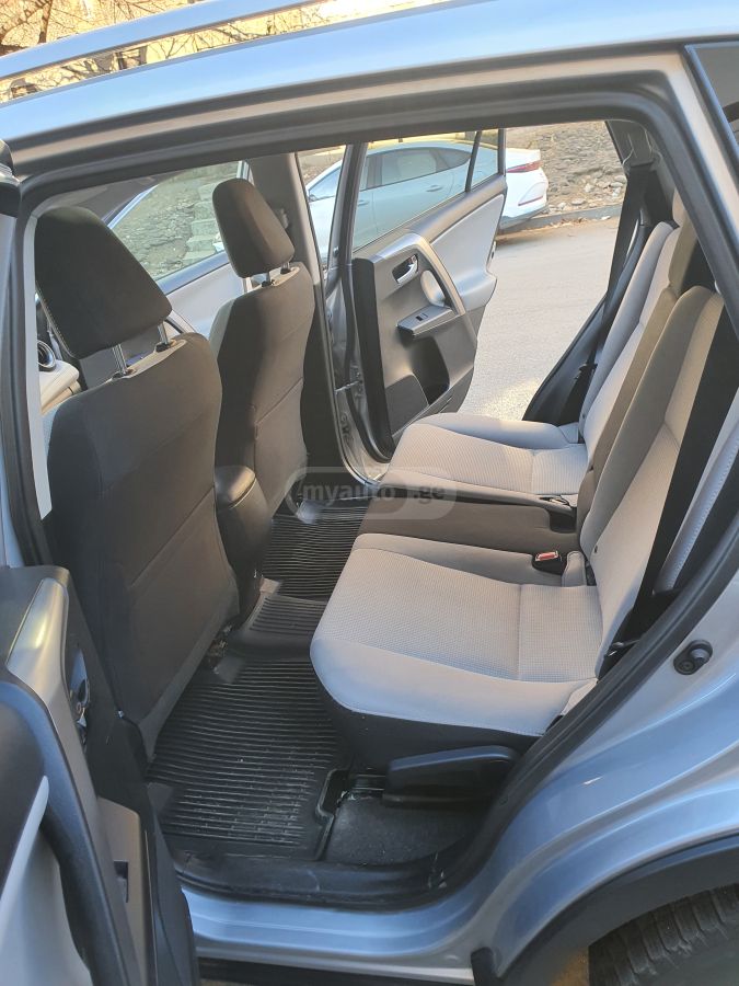 Toyota RAV 4 - фото 11