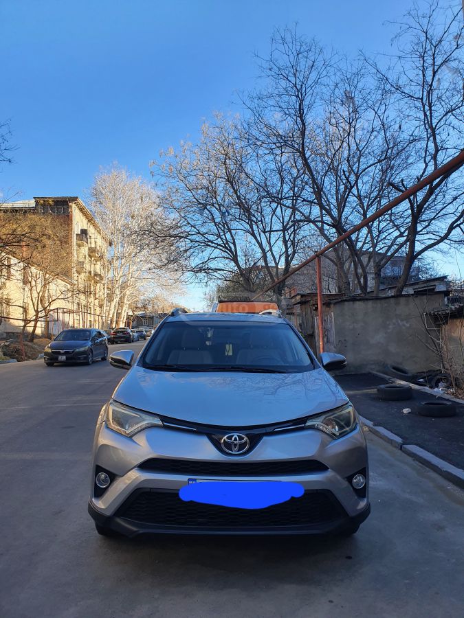 Toyota RAV 4 - фото 3