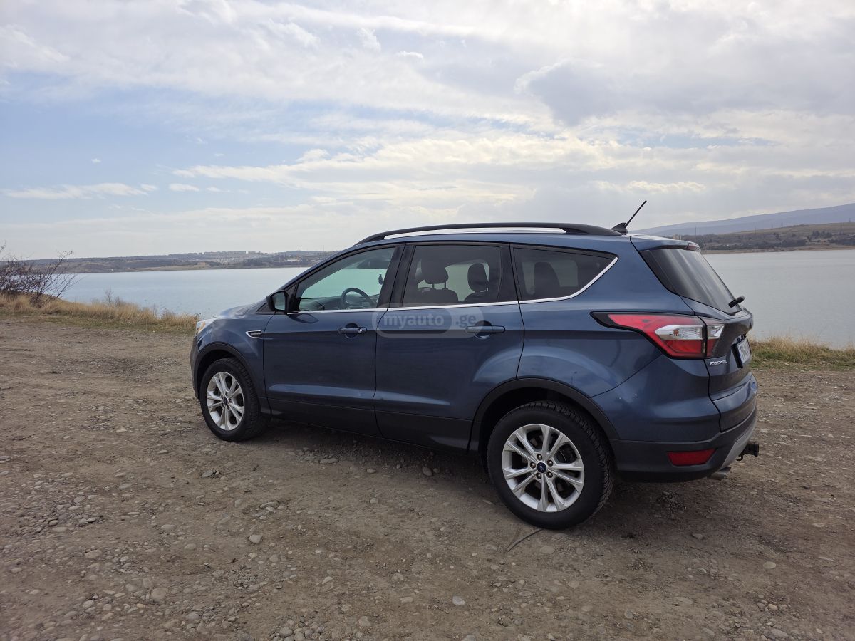 Ford Escape - фото 2